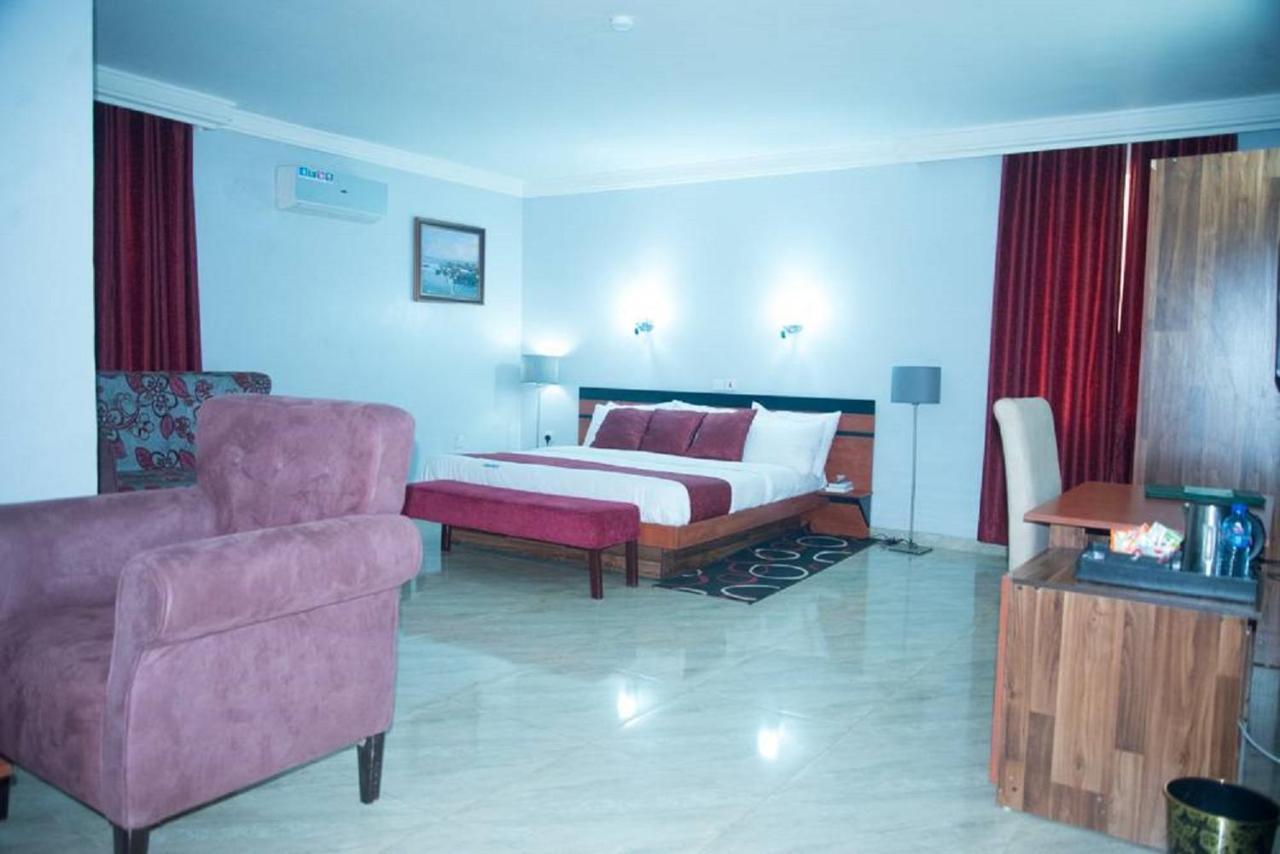 Dannic Hotels Enugu Luaran gambar