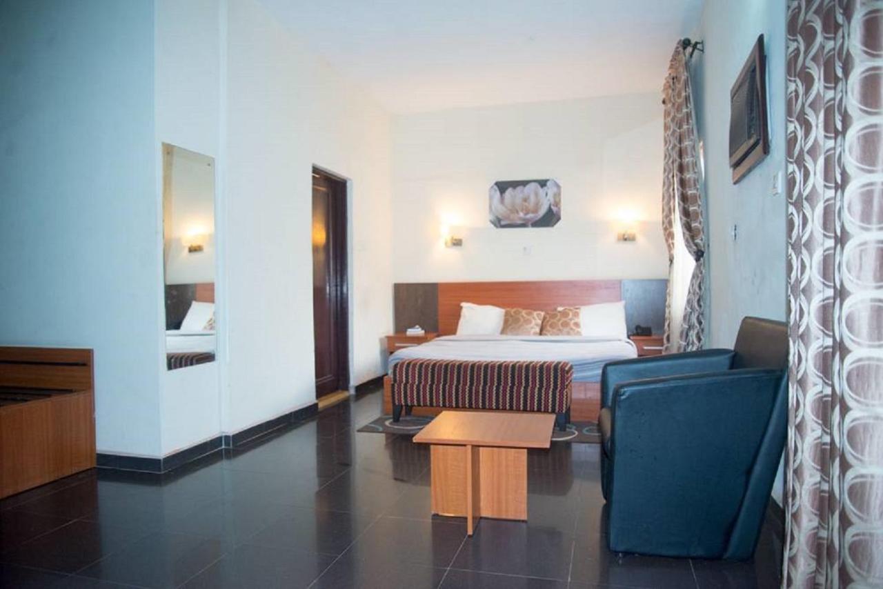 Dannic Hotels Enugu Luaran gambar