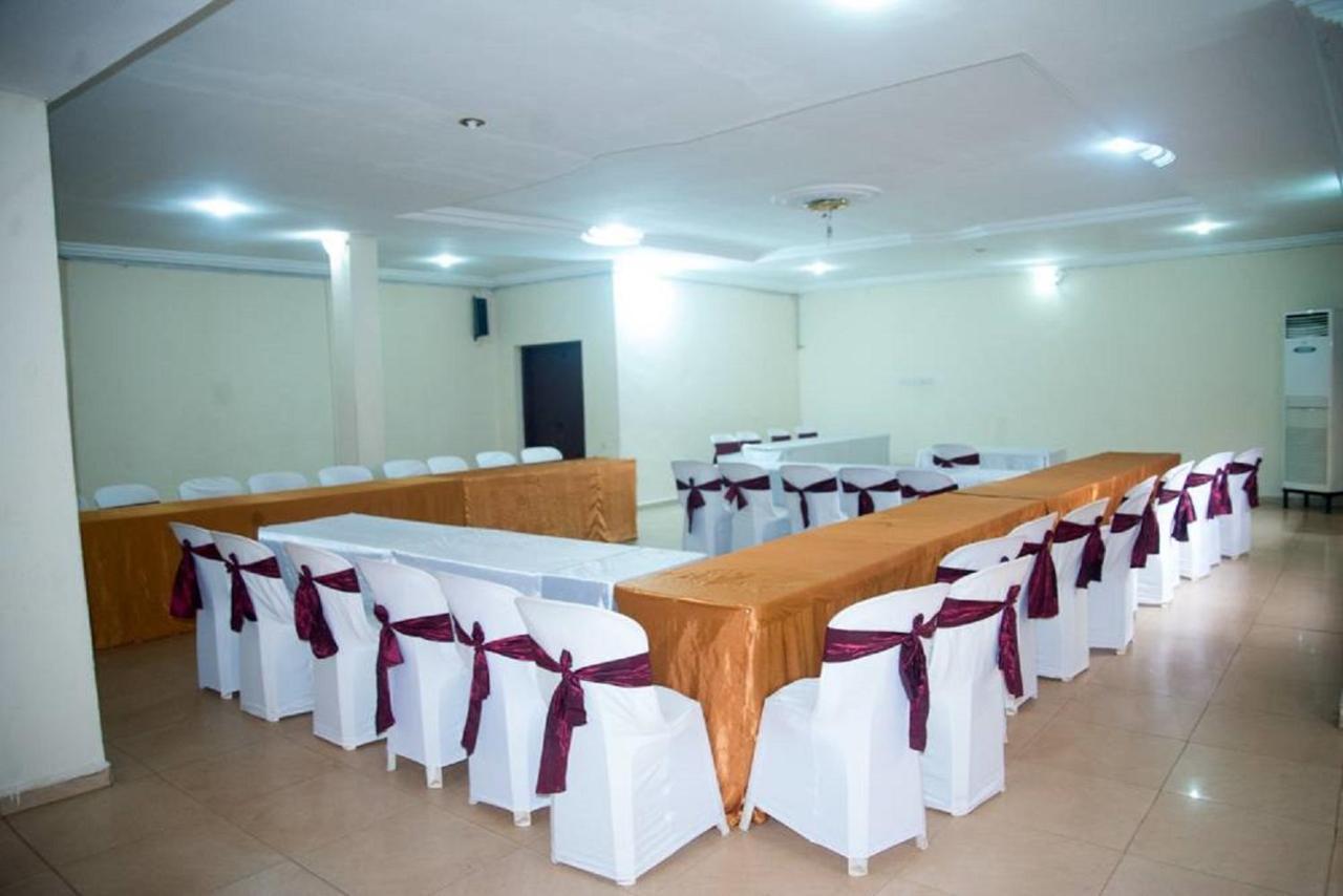 Dannic Hotels Enugu Luaran gambar