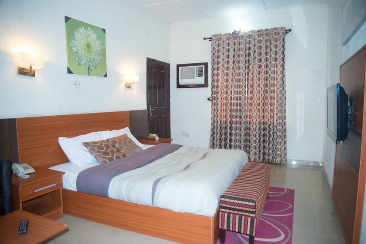 Dannic Hotels Enugu Luaran gambar